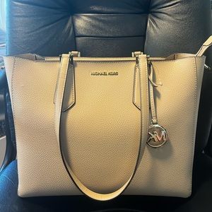 micheal kors tote bag